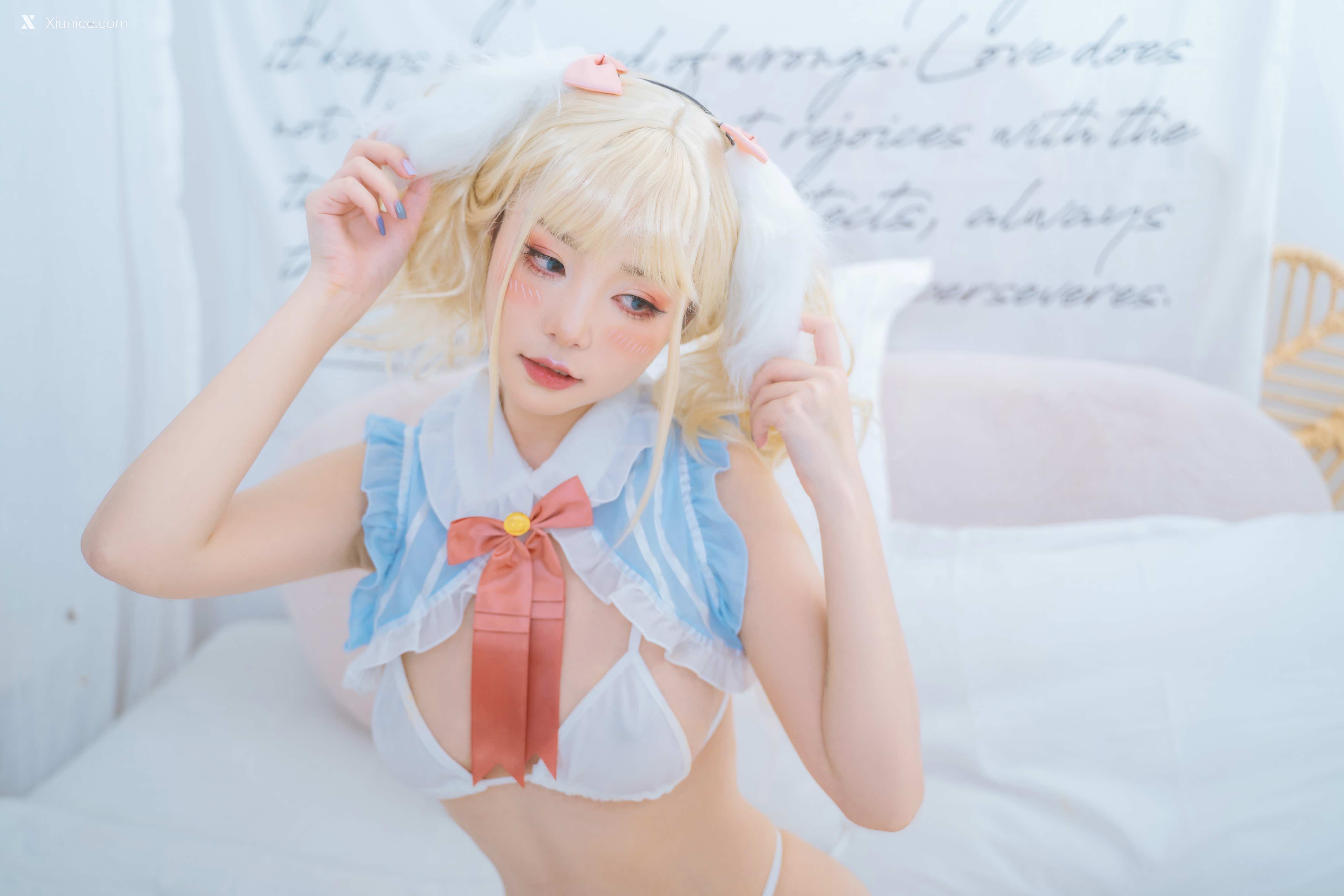 Coser@爆机少女喵小吉 (Nekokoyoshi) 週末に一人で 23P 4K 第19张图
