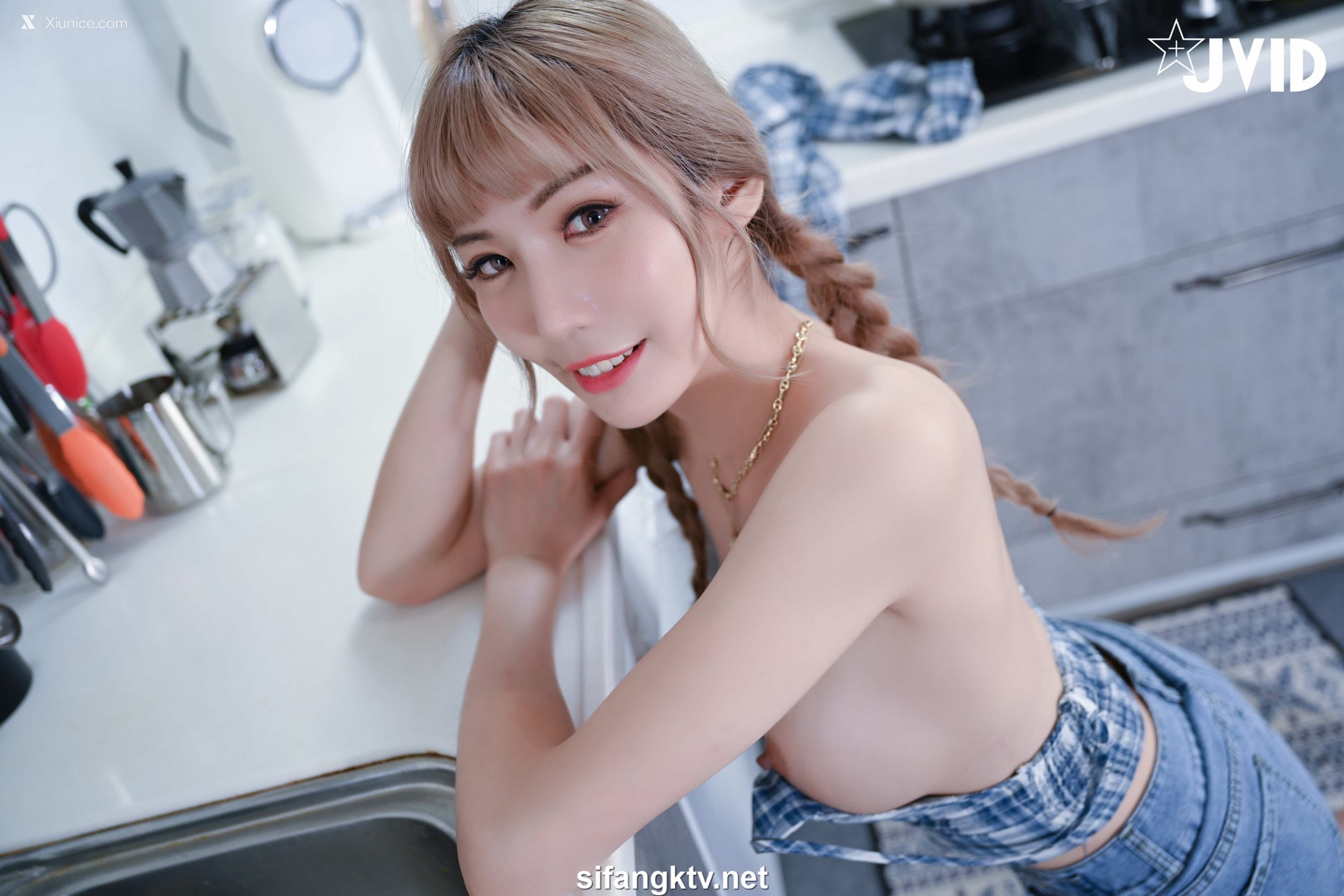 JVID – 芷萱 – 超大尺度私拍，斯文青春廚娘，四點全露 132P 4K 第19张图