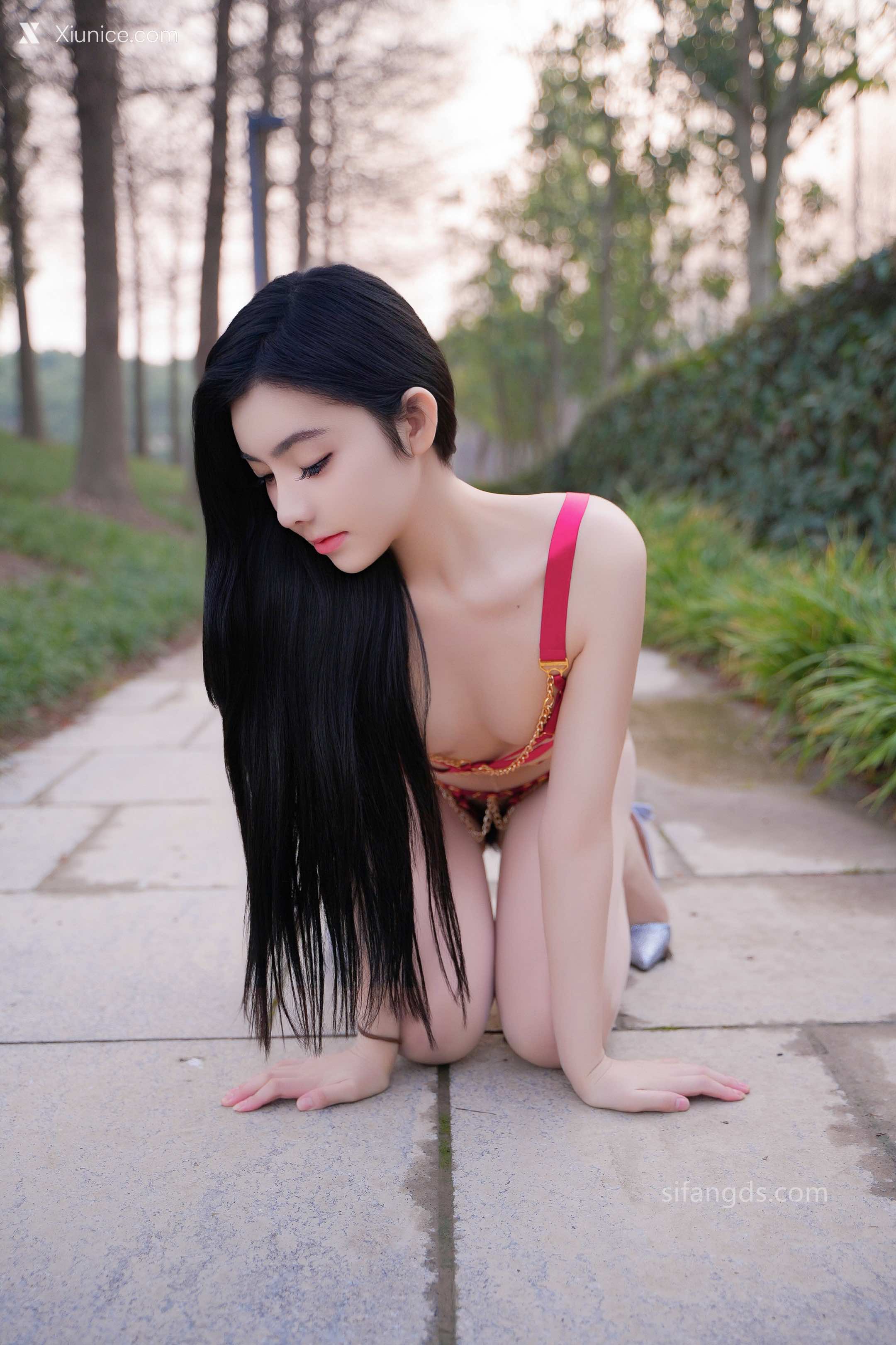 Xiuren Uncensored – 龙雪儿 – R18 清纯女神 最新户外公园露出 65P 4K 第41张图