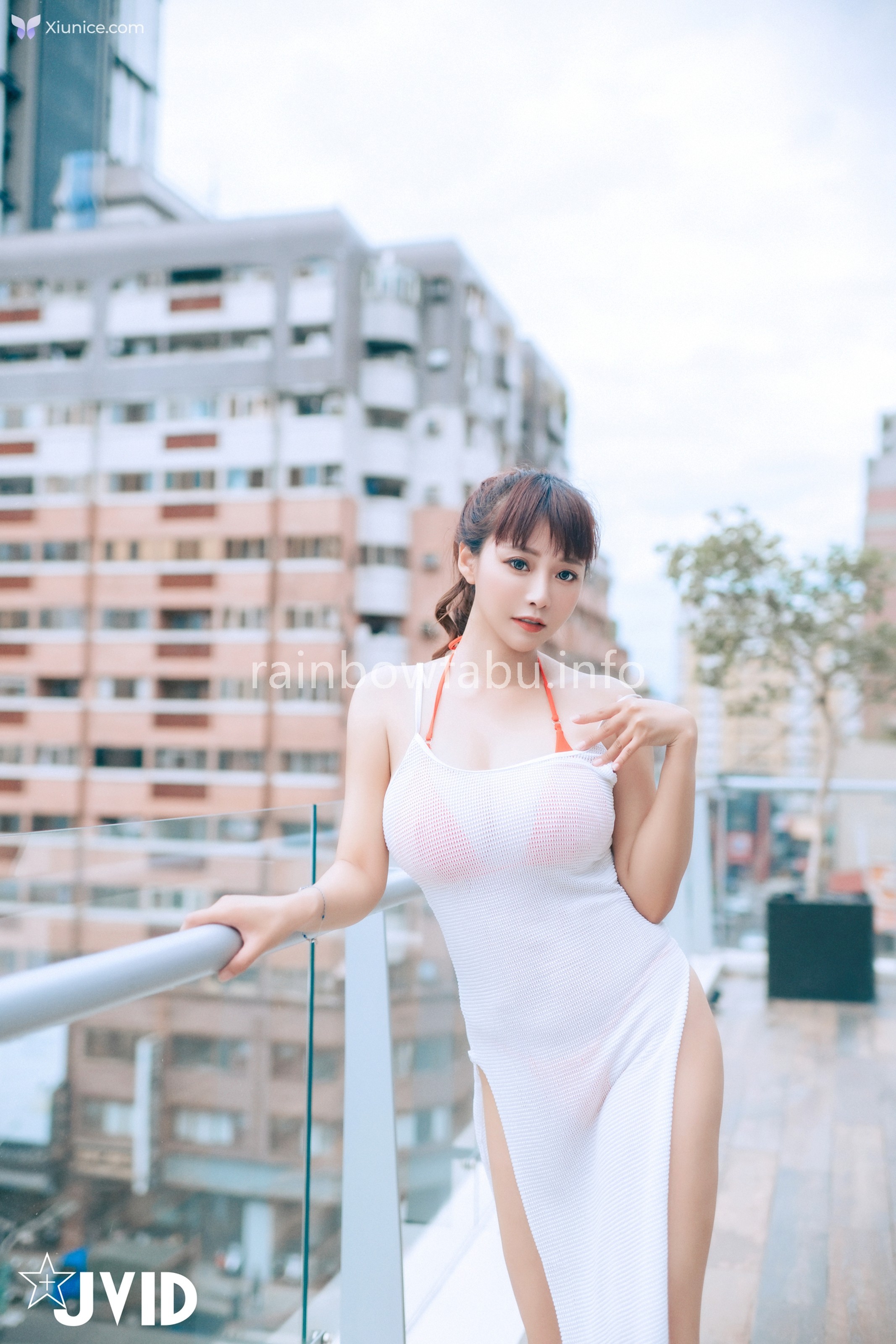 JVID Lele 樂樂 – 濕身露出豪乳 開腿露鮑 誘惑丈夫下屬後入猛撞 暴力巨乳搖晃淫蕩人妻濕身誘惑 290P 第135张图