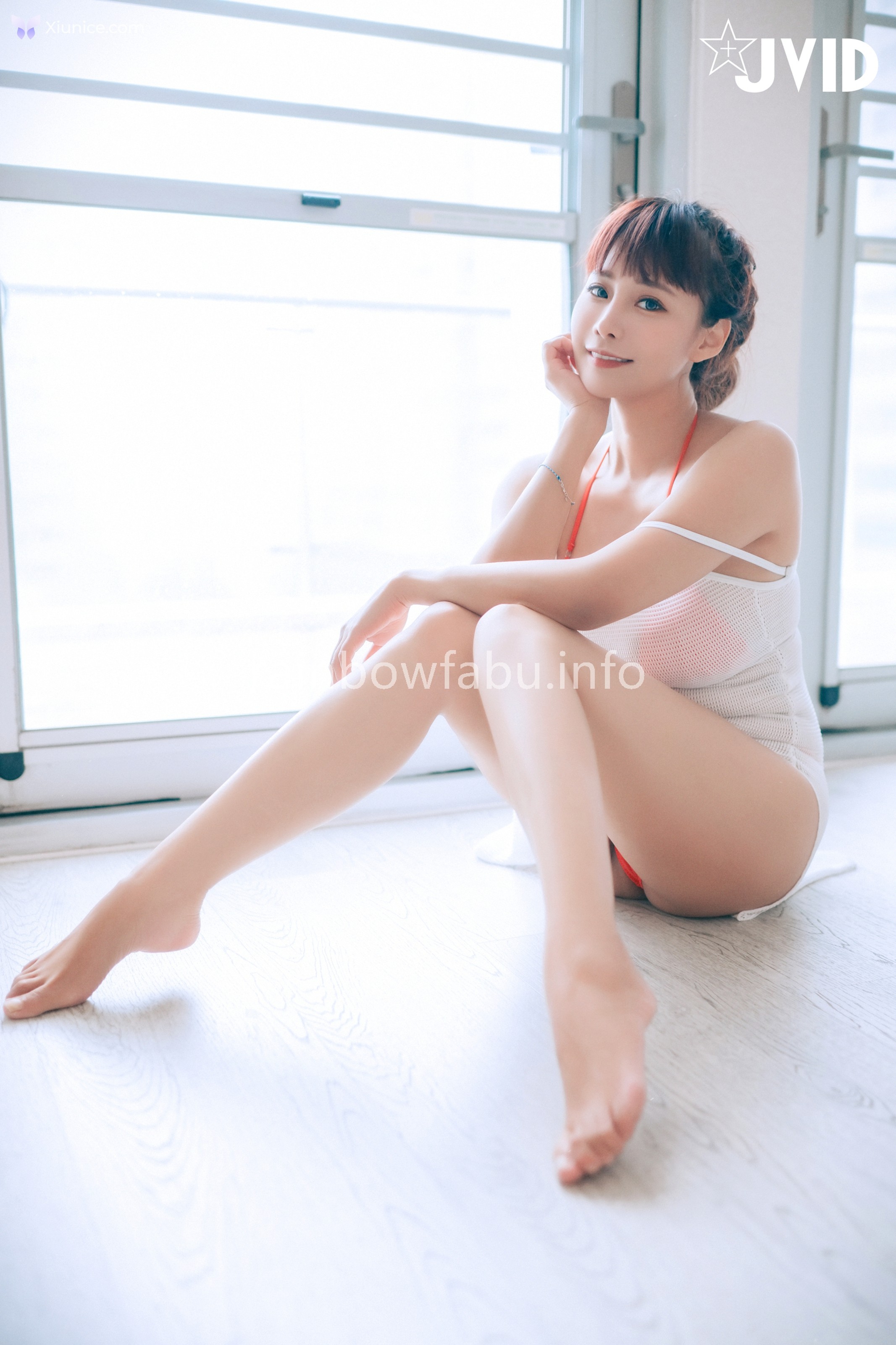 JVID Lele 樂樂 – 濕身露出豪乳 開腿露鮑 誘惑丈夫下屬後入猛撞 暴力巨乳搖晃淫蕩人妻濕身誘惑 290P 第277张图