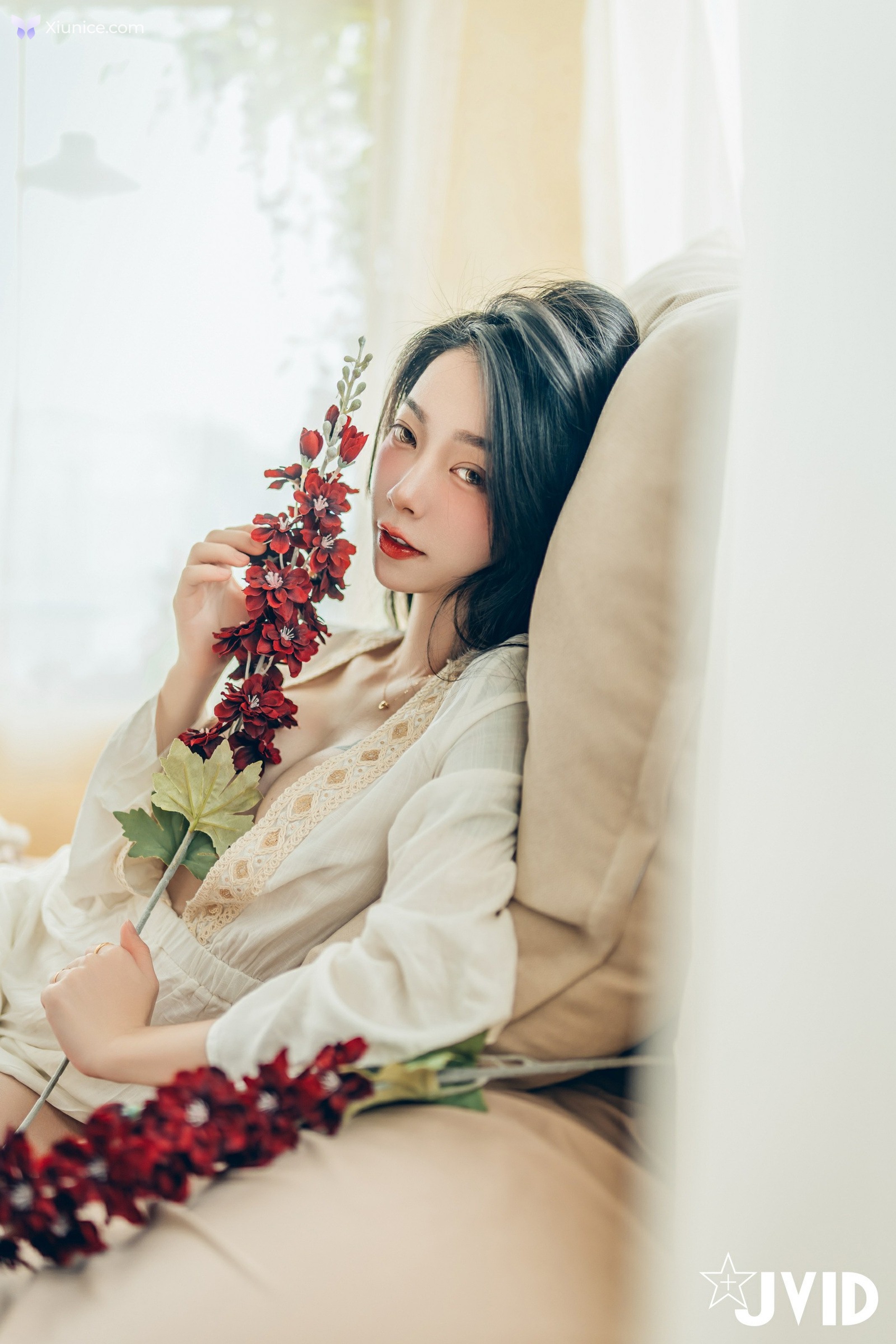 JVID 飄飄哥 – 巨乳飄飄女神精心打造的誠意寫真動漫般的完美身材還有超可愛的神祕客串喔 169P 第6张图