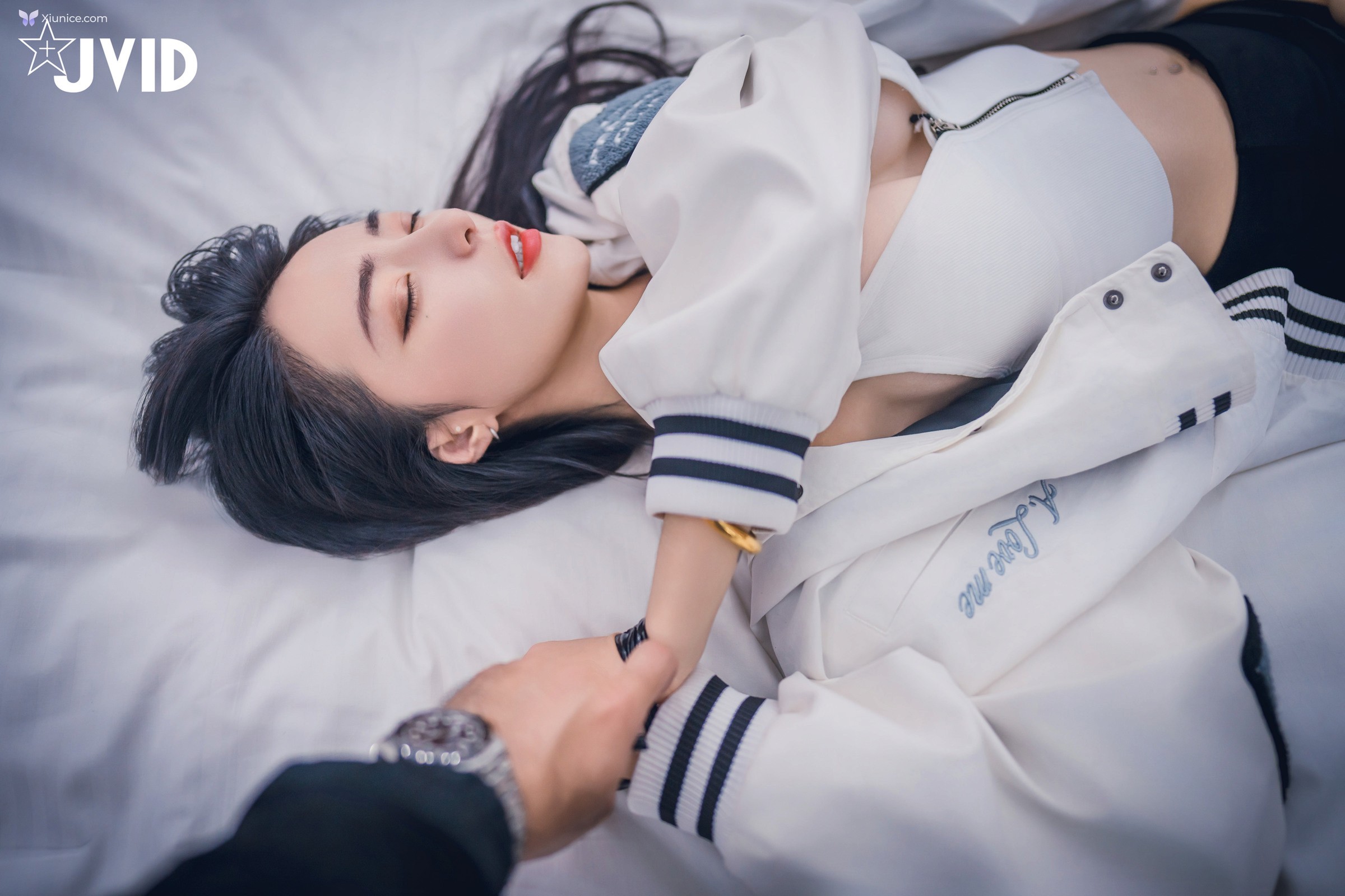JVID 飄飄哥 – 飄飄跟蹤綁架迷姦情色妄想強灌春藥粉粉透透藥效太強讓美少女飄飄完全順從 206P 第4张图