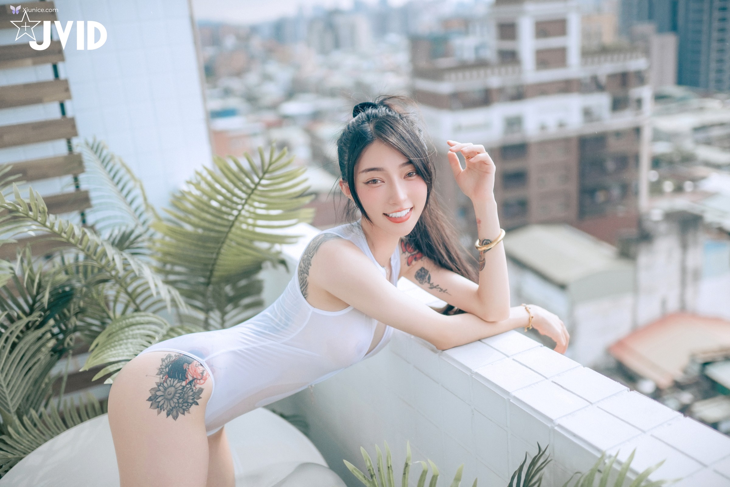 JVID 飄飄哥 – 濕身透點情慾互動超透膚の激色比基尼飄飄哥遭揉胸抓奶畫面淫慾滿點嫩鮑慘遭魔爪襲擊開擋史庫水透出白虎形狀超誘人 304P 第294张图