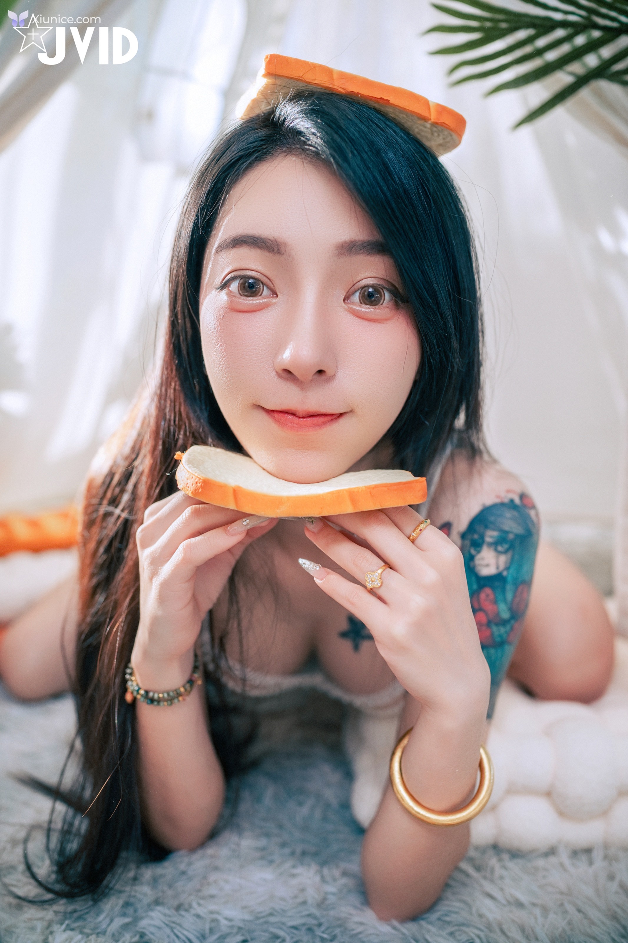 JVID 飄飄哥 – 最狂尺度生日特輯極細丁無膚膠色色の裸體生日趴飄飄慶生被脫光光塗抹奶油超細線丁無膚膠擠出誘人駱駝蹄屁股翹高背後位視角超色慾超誘人裸體奶油慶生影片熱映中 247P 第16张图