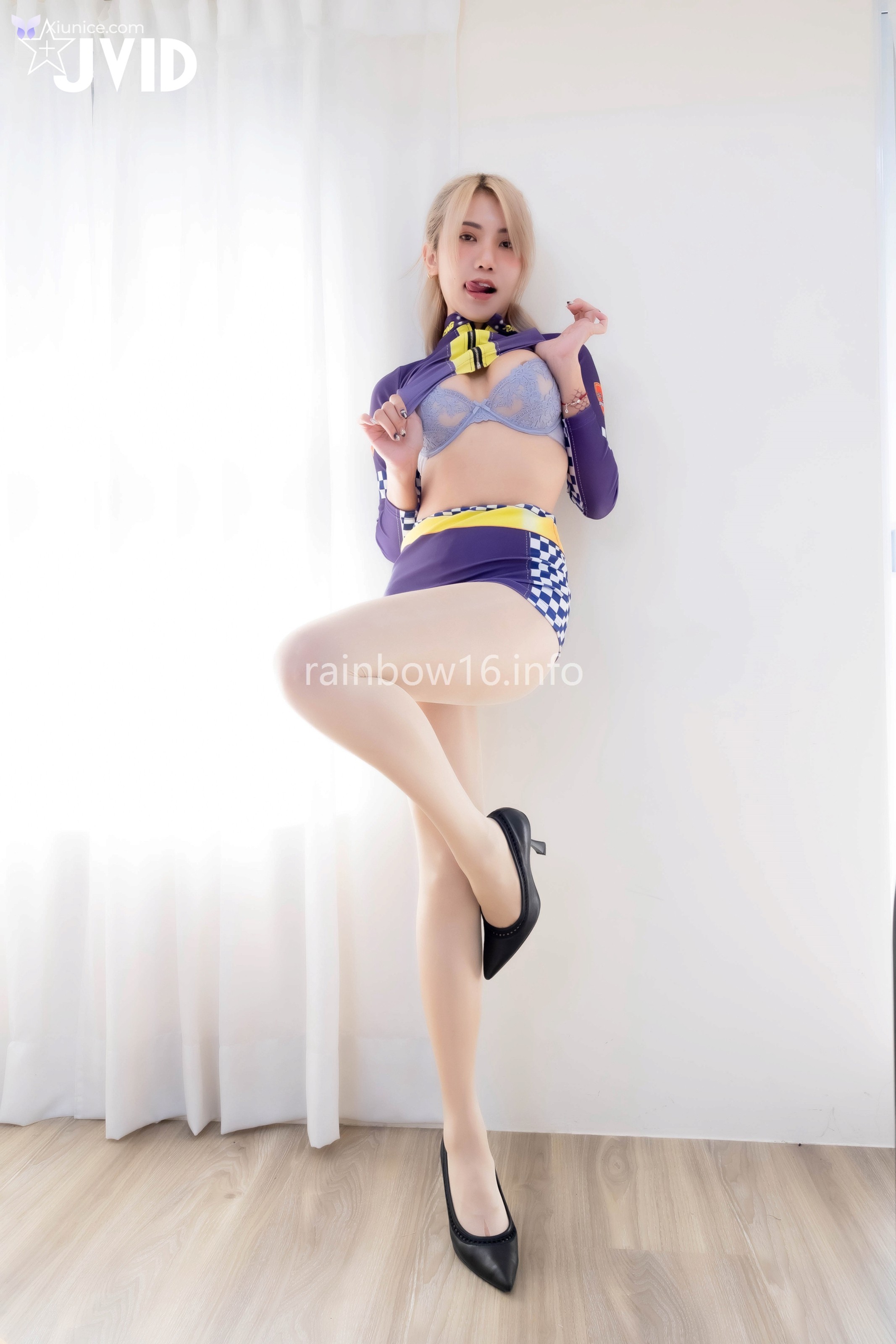 JVID 伊芙蝶 Ash艾希 – 四點全露首次合體珍藏 賽車女郎油亮絲襪美腳蕾絲邊誘惑 188P 第51张图