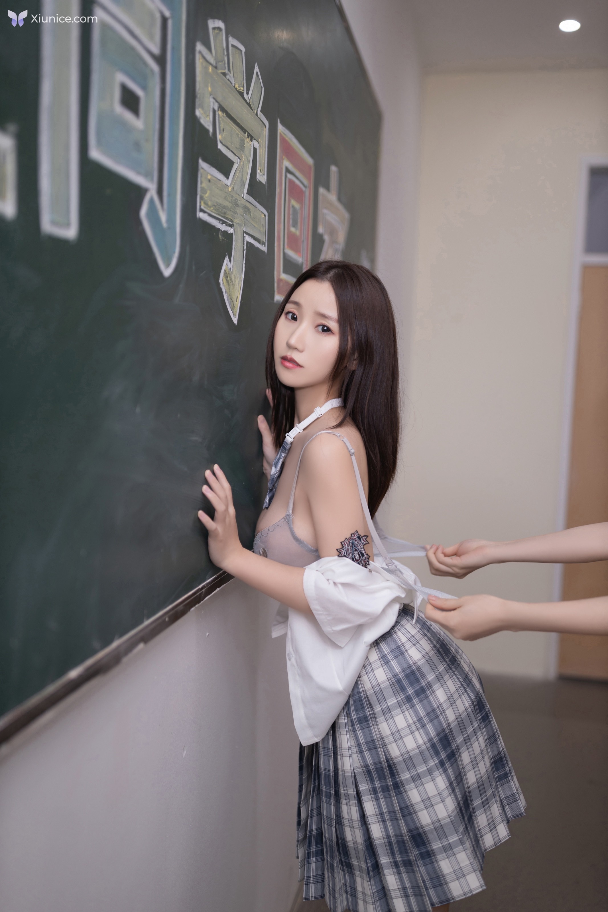 Xiuren Uncensored 4K 杏子Yada – 校园霸凌 123P 第52张图