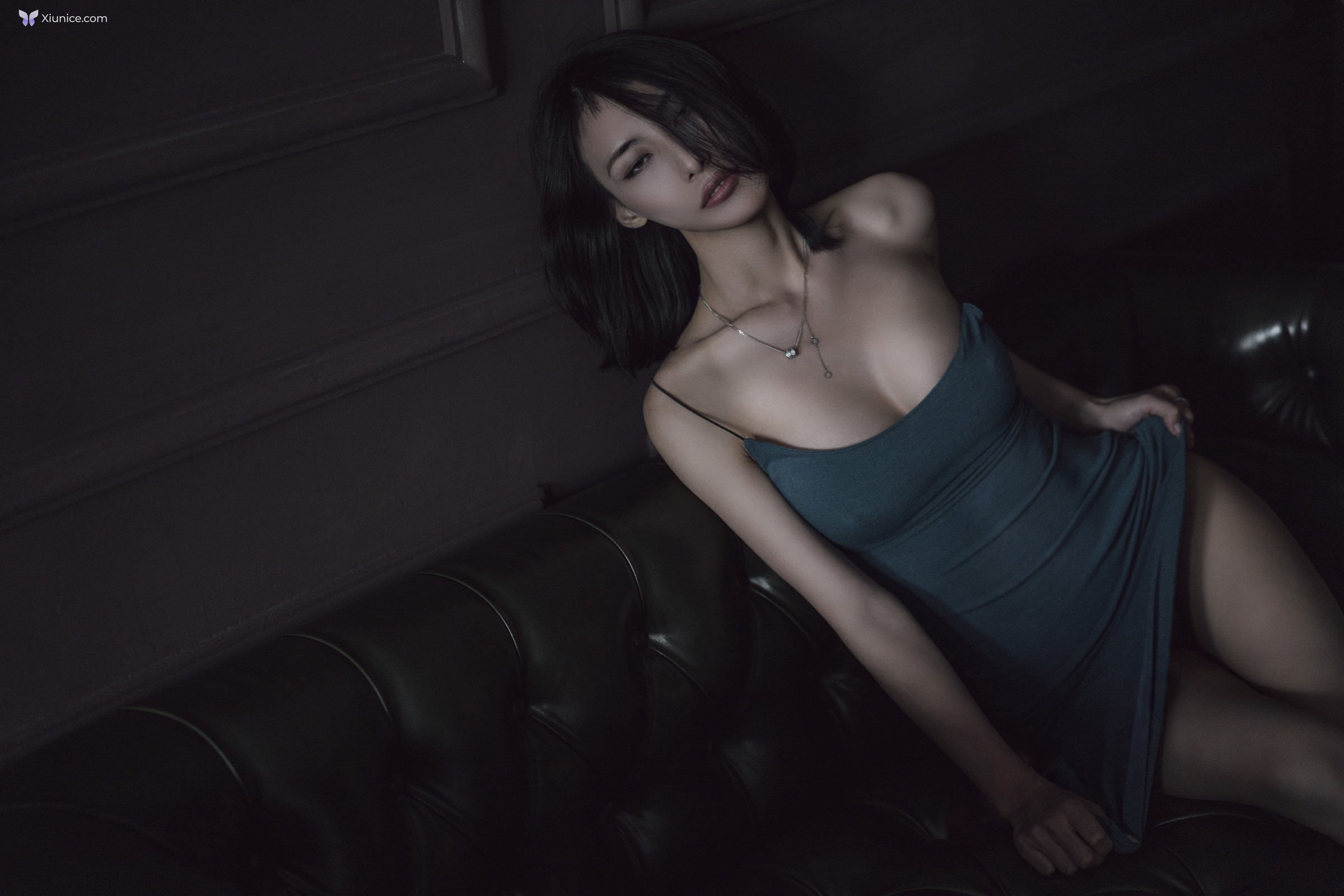 Xiuren Uncensored 4K lingyu69 – R18 秀人网模特 欲望沙发 80P 第15张图