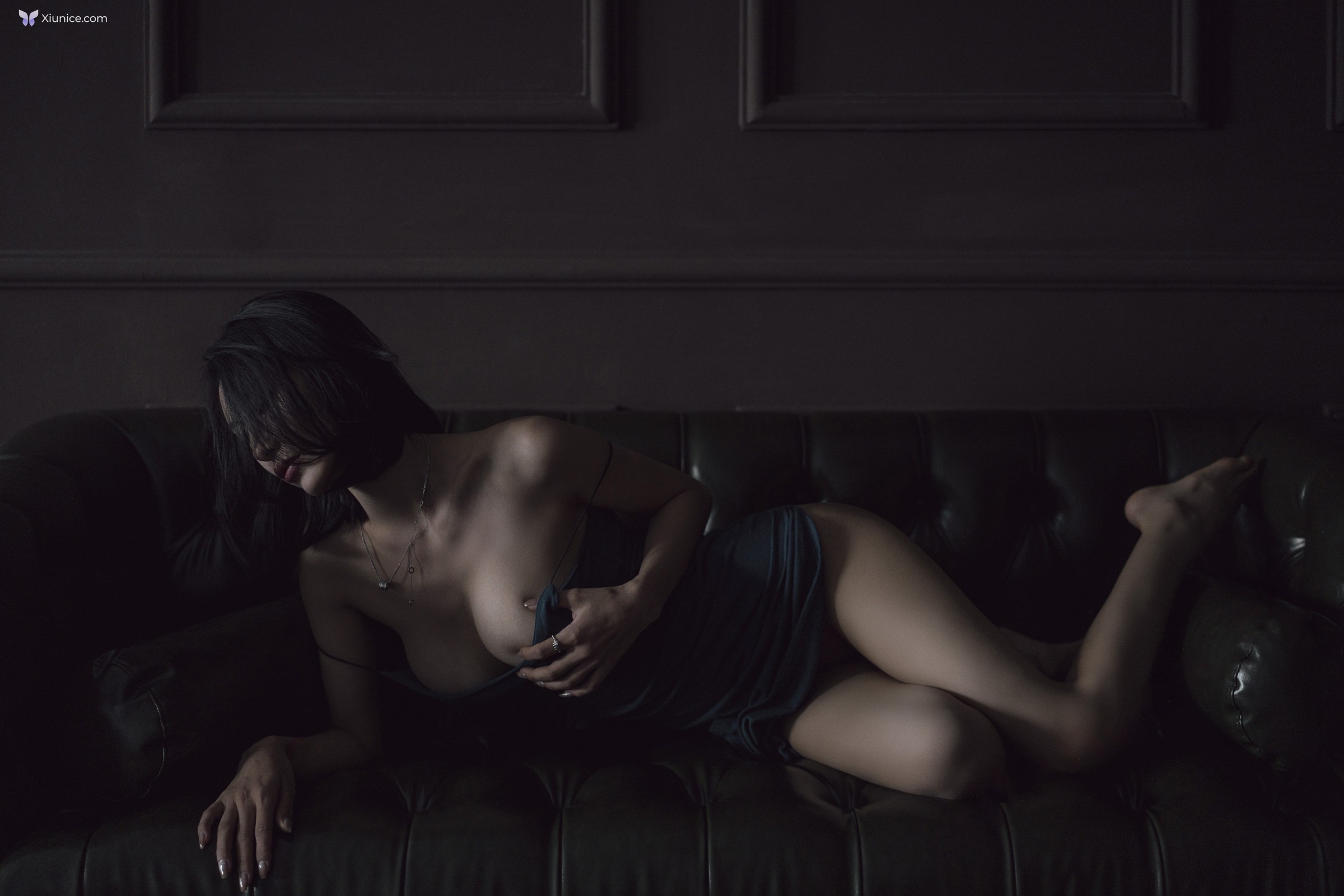 Xiuren Uncensored 4K lingyu69 – R18 秀人网模特 欲望沙发 80P 第33张图