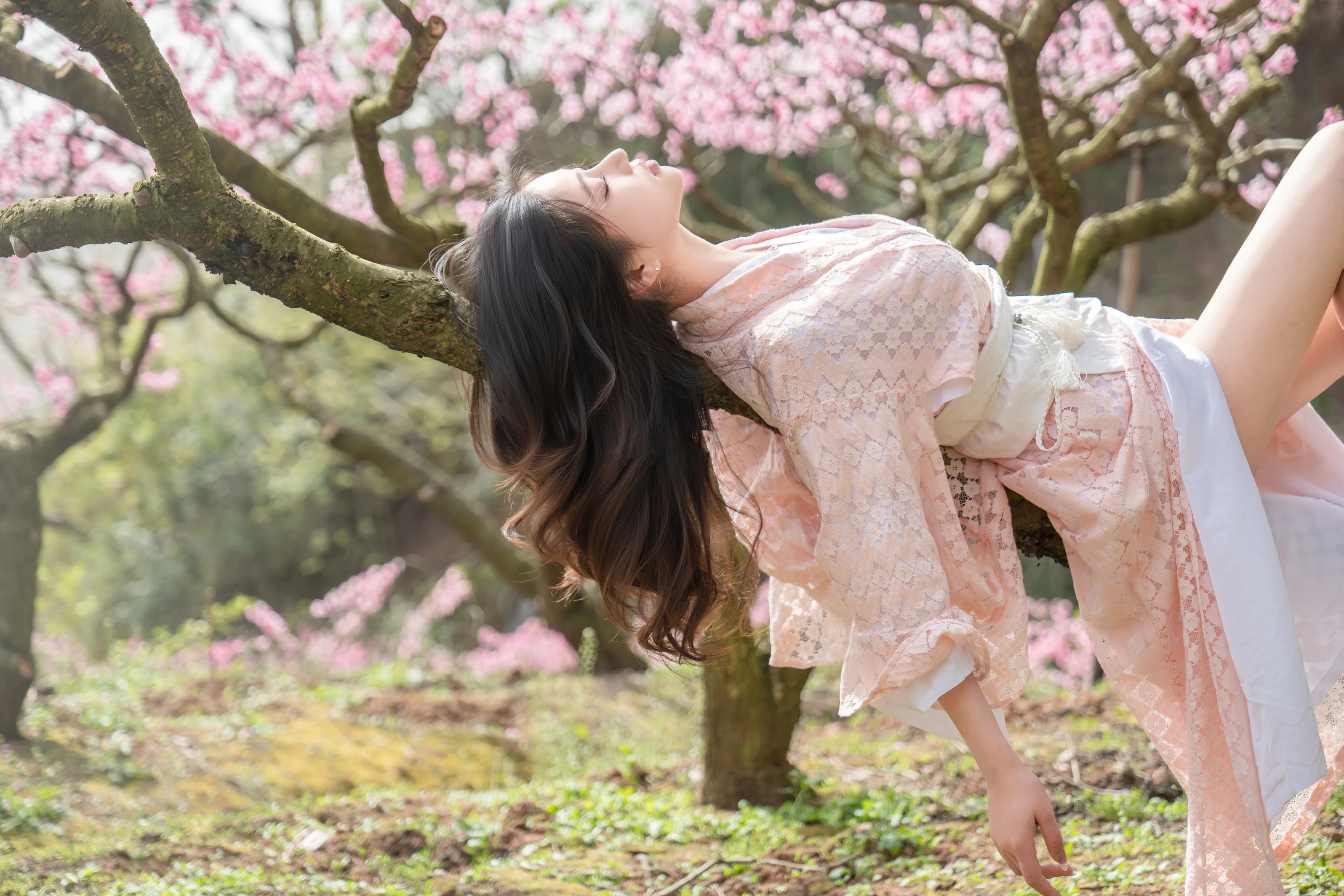年年Nnian – 漫花 86P 第25张图