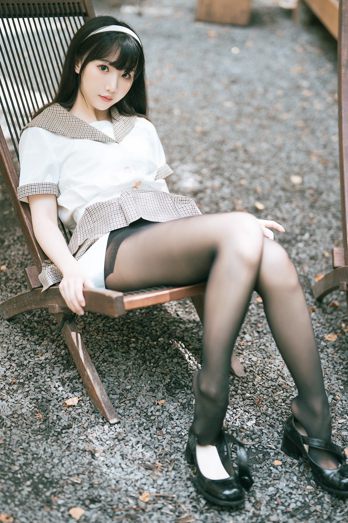 Coser@面饼仙儿 - 黑丝露营JK (40P) 第1张图